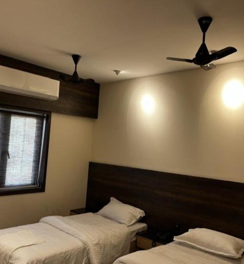 Ant Biz Rooms Near Chennai Trade Centre Exterior photo