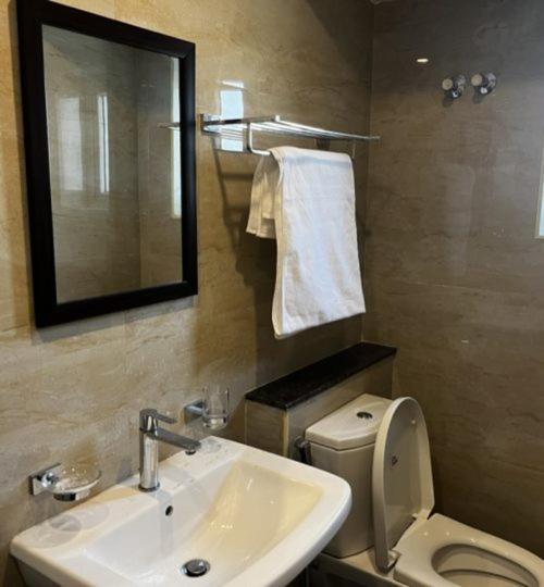 Ant Biz Rooms Near Chennai Trade Centre Exterior photo